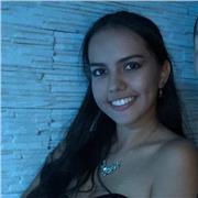 Profesora para estudiantes de pregrado en la carrera de derecho